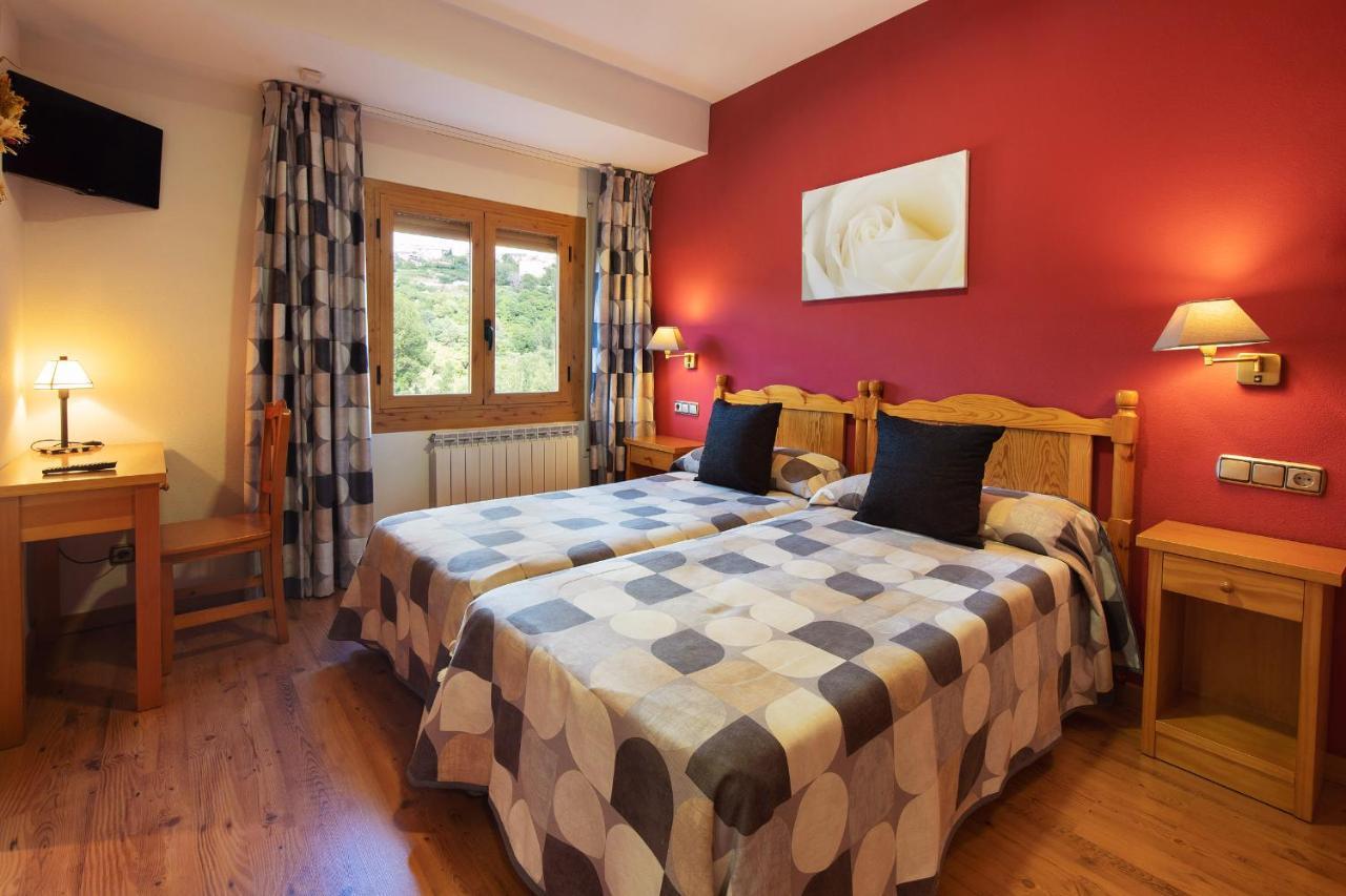 Hotel Cinca Эскалона Экстерьер фото