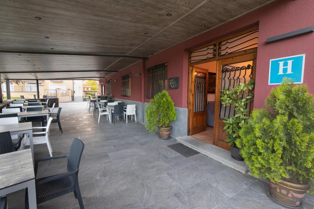 Hotel Cinca Эскалона Экстерьер фото