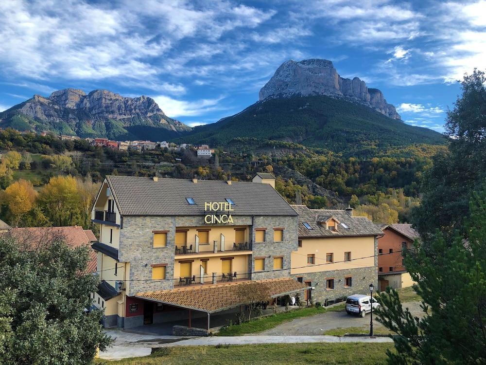 Hotel Cinca Эскалона Экстерьер фото