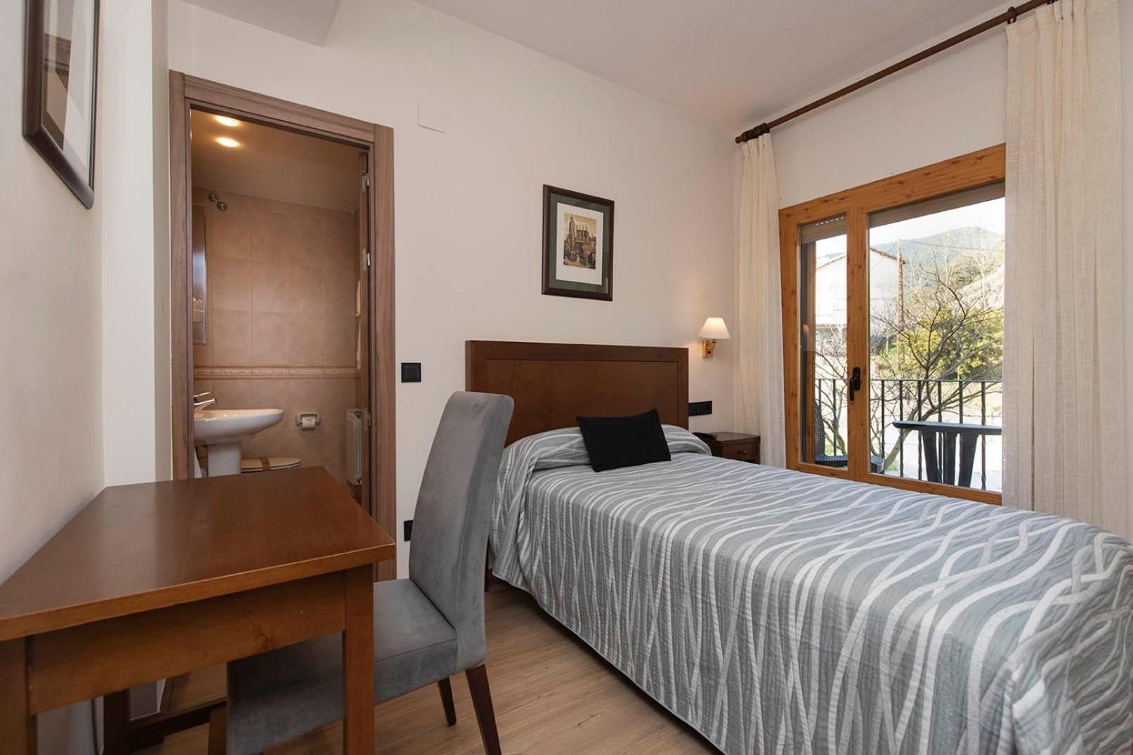 Hotel Cinca Эскалона Экстерьер фото
